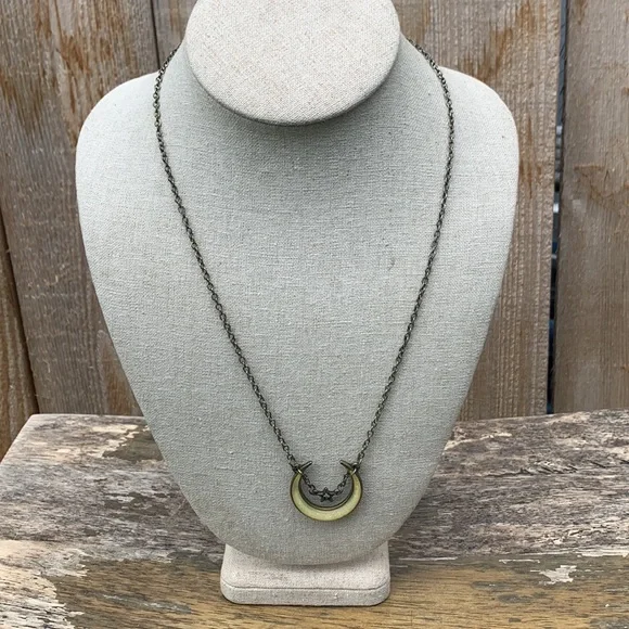 Gothic necklace moon and Star - Picture 7 of 7